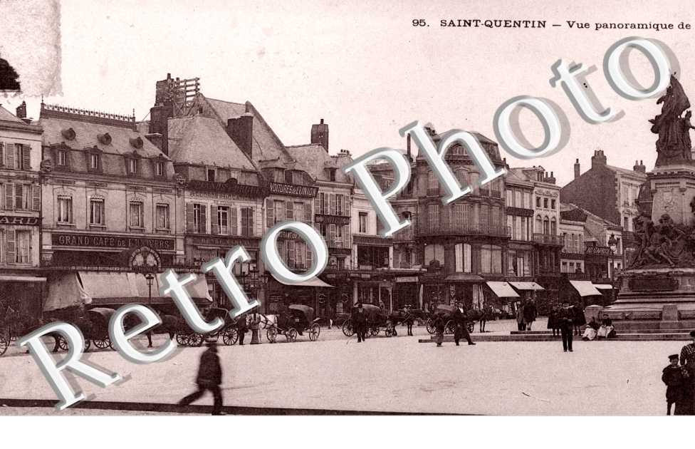 vue panoramique de la place