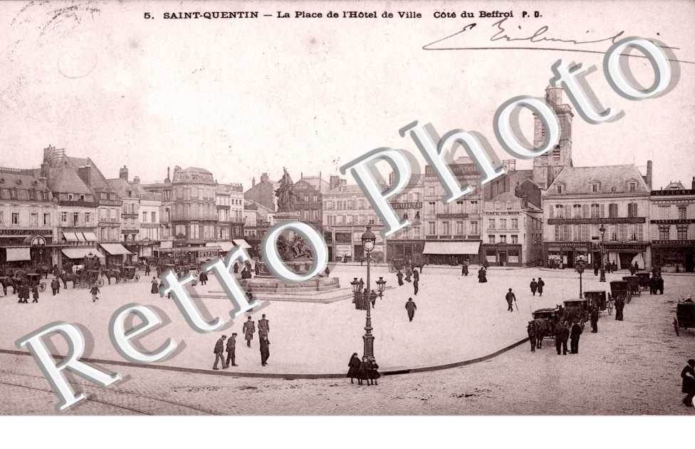 La Place de l&#039;Hotel de Ville