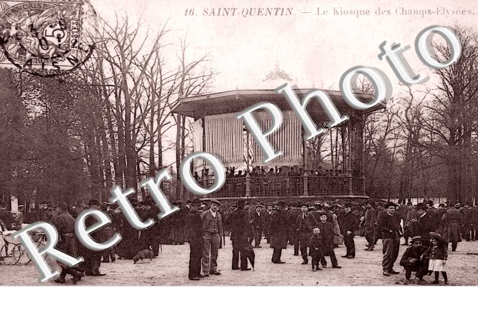 Le Kiosque des Champs Elysees