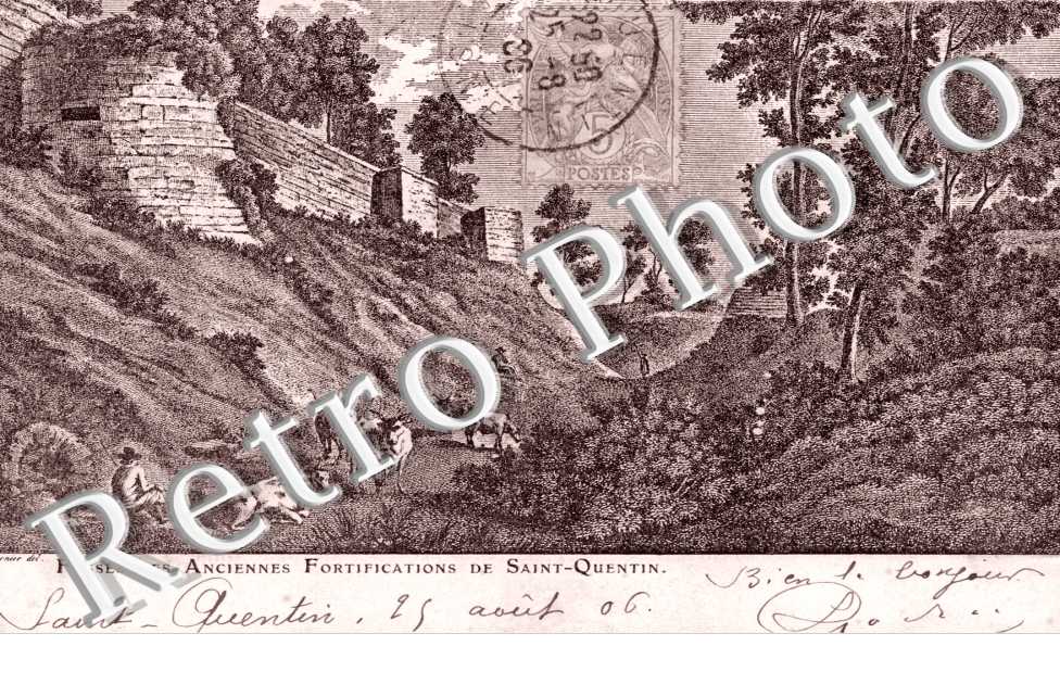 Fosses des anciennes fortifications