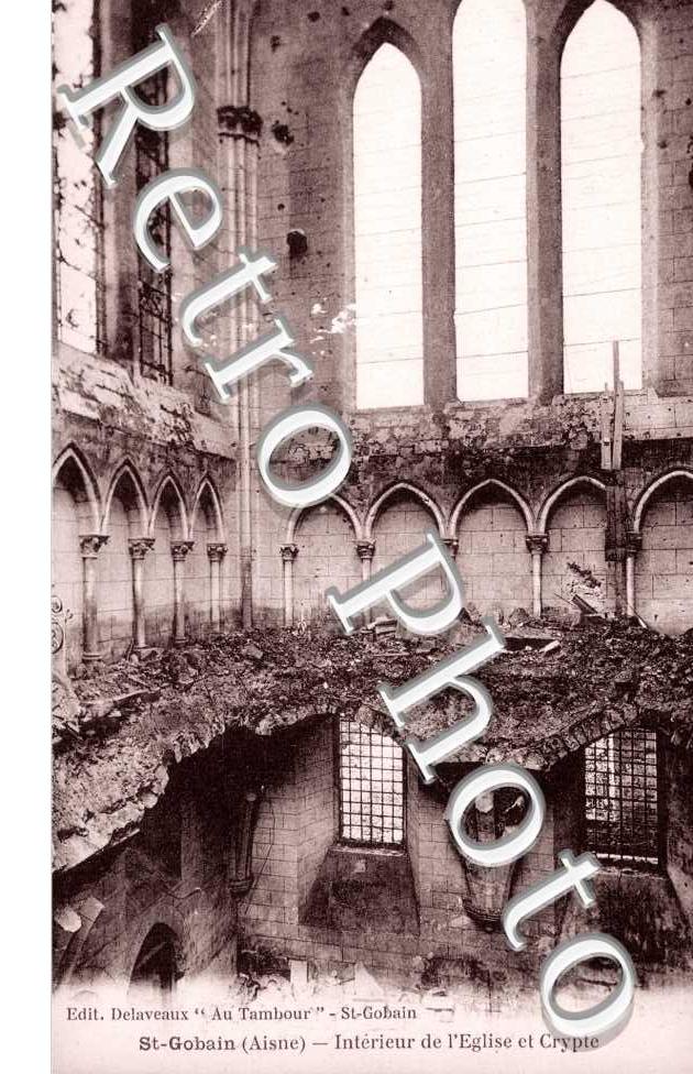 Interieur de l'eglise