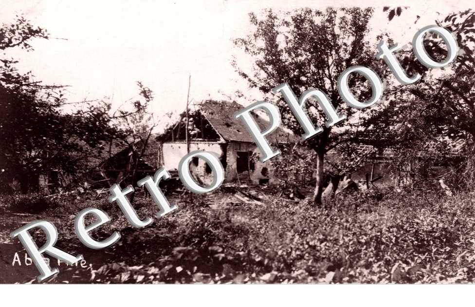 Une ferme detruite