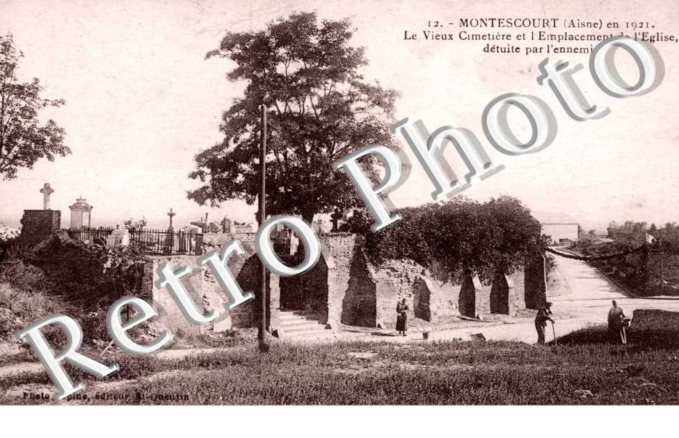 Vieux Cimetiere et emplacement de l&#039;Eglise