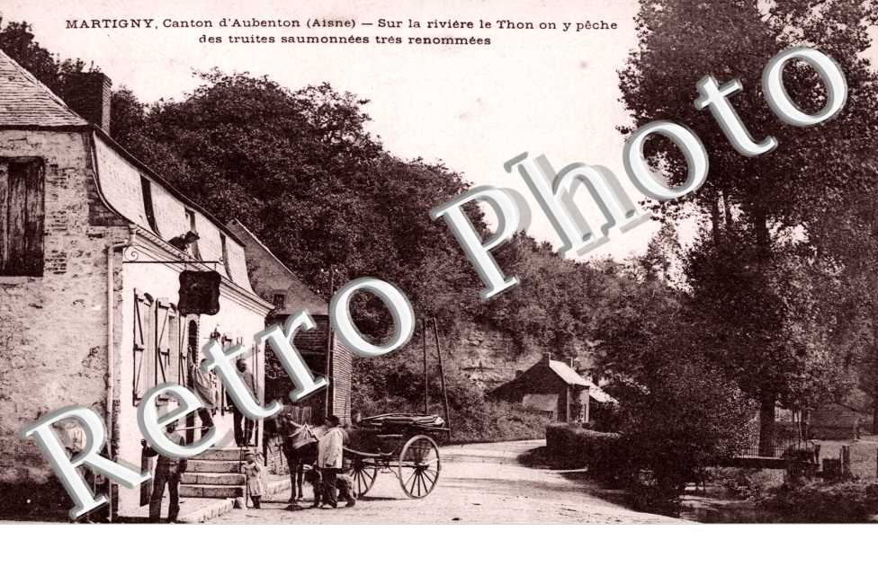 Sur la riviere le Thon