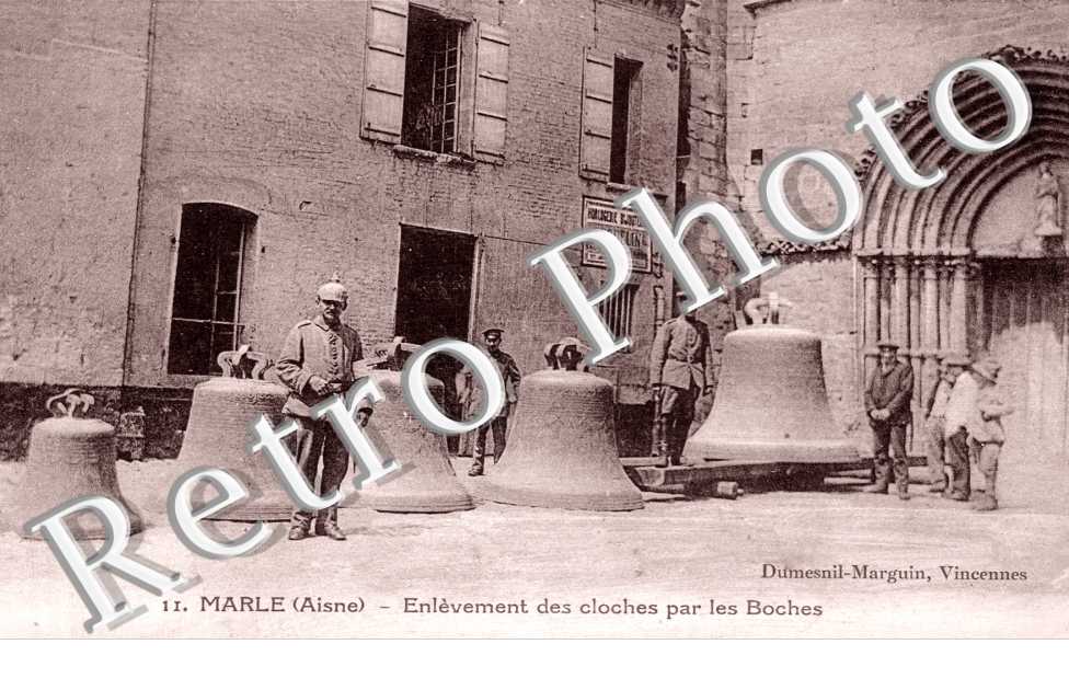 Enlevement des cloches par les Boches