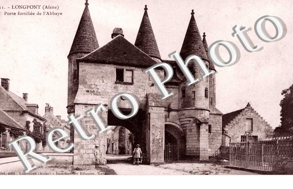 Porte fortifiee de l&#039;Abbaye