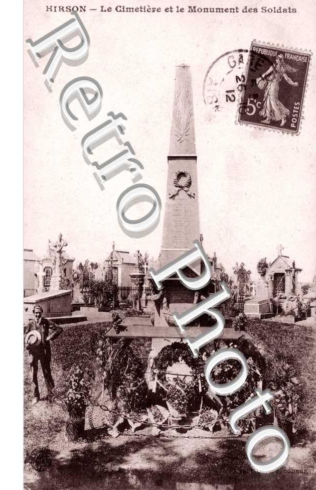 Le Cimetiere et le Monument des Soldats