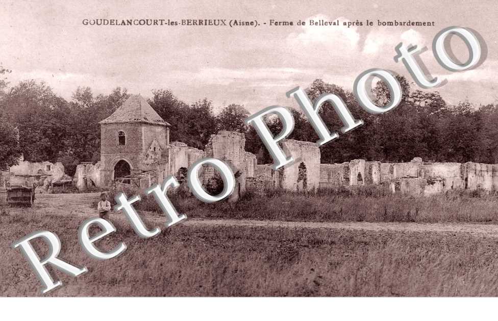 Ferme de Belleval apres le bombardement