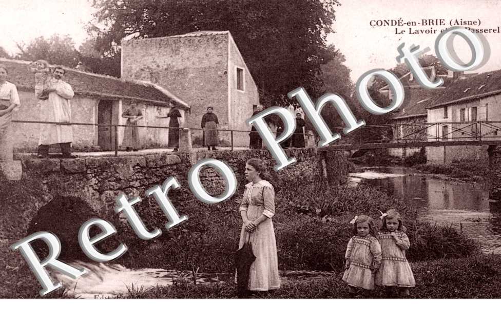 Le Lavoir et la Passerelle