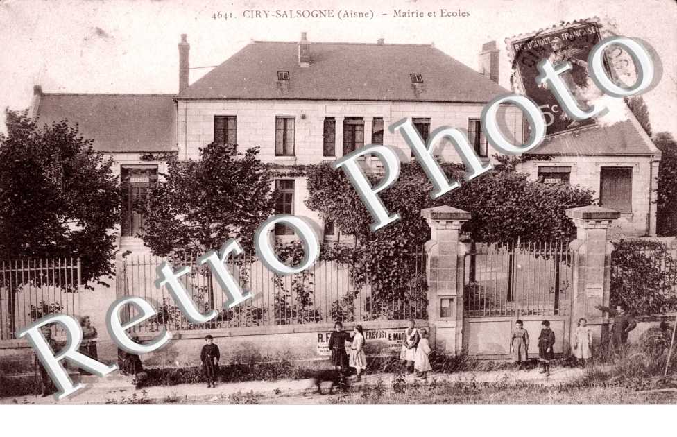 La Mairie et les Ecoles