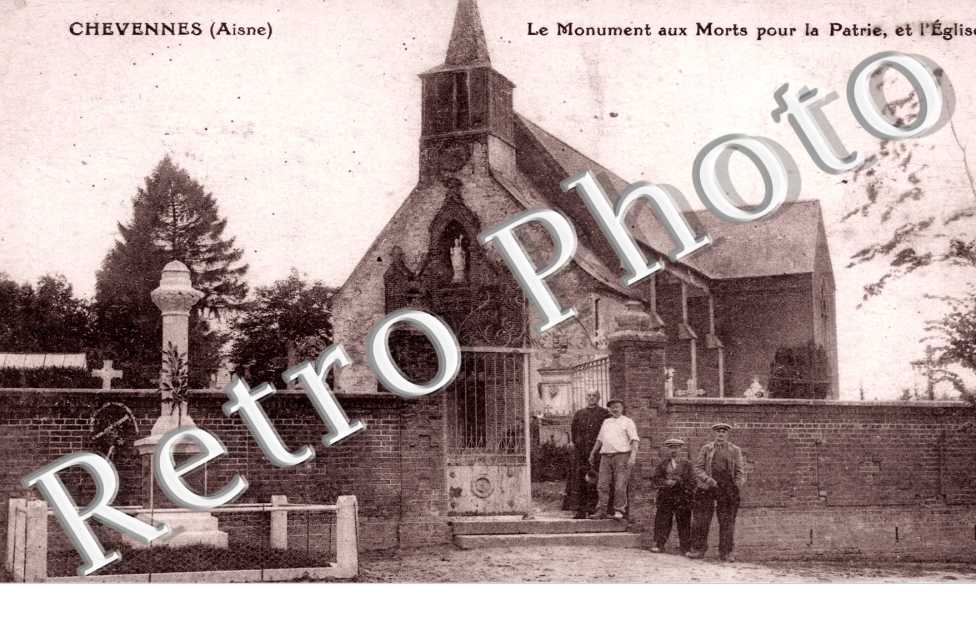 Le Monument et L&#039;Eglise