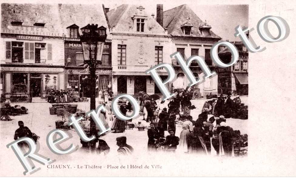 le Theatre, Place de l'Hotel de Ville