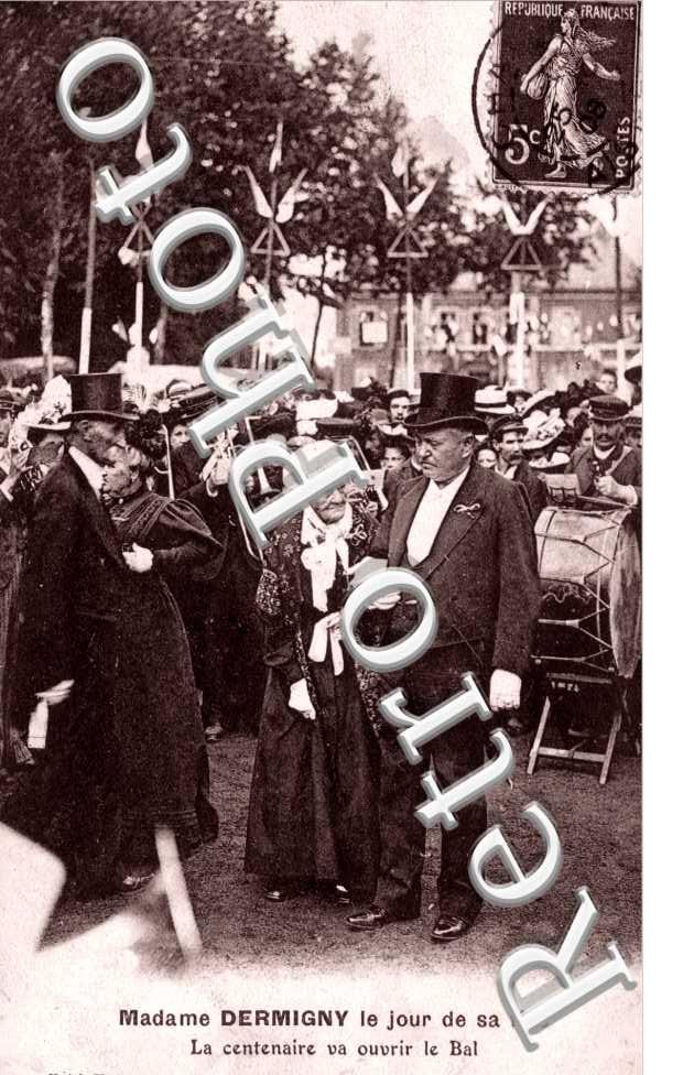 Madame Dermigny le jour de sa fete, la centenaire va ouvrir le Bal
