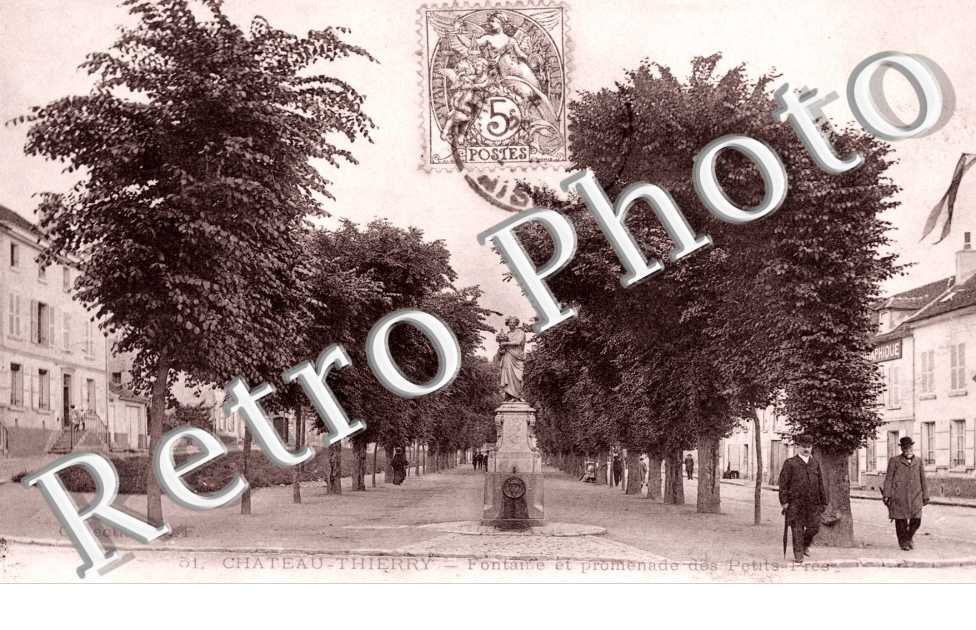 Fontaine et promenade des Petits Pres