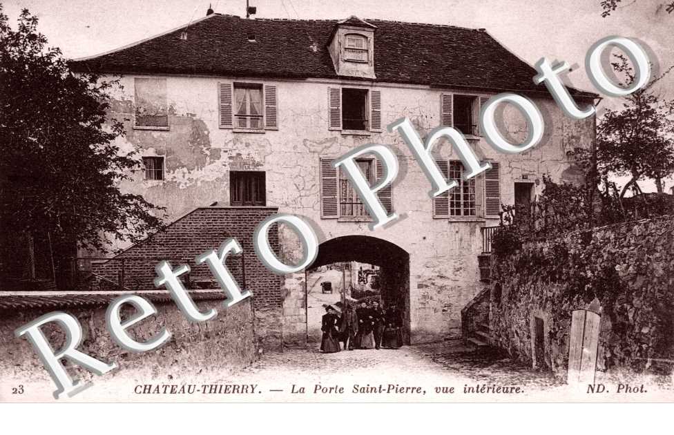 la Porte Saint-Pierre, vue interieure