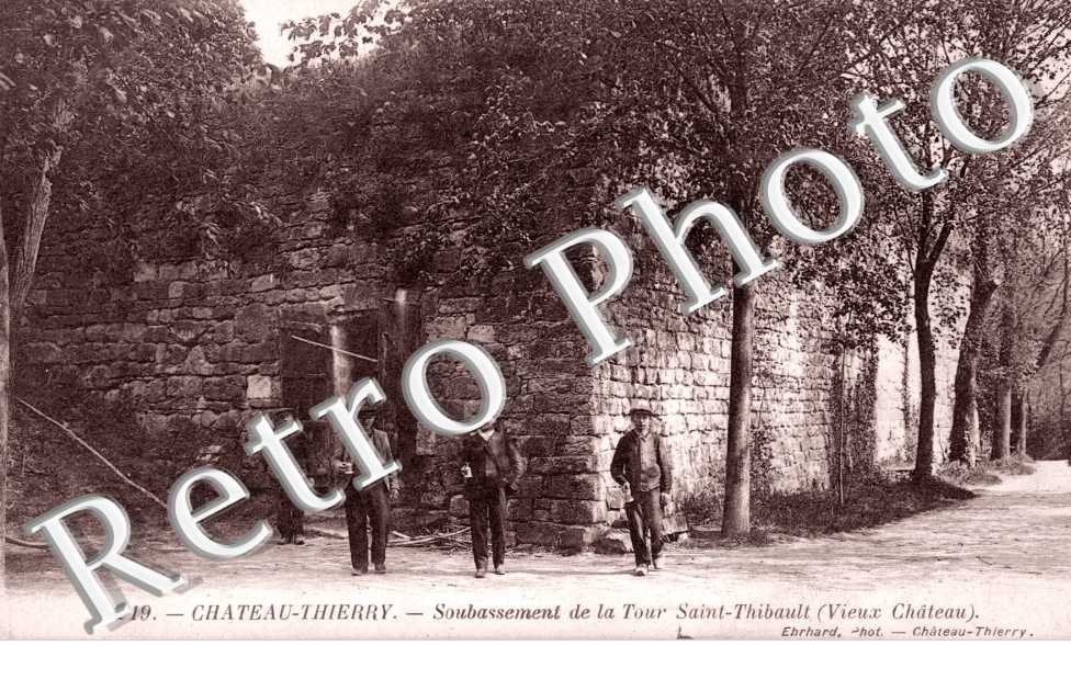 Soubassement de la Tour Saint-Thibault (Vieux Chateau)