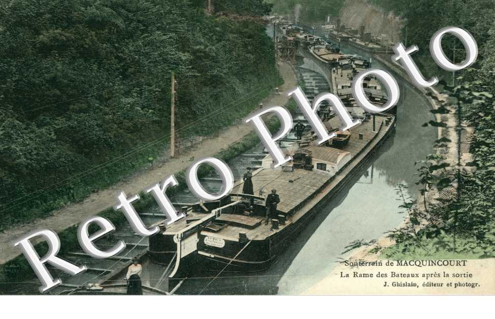 Macquincourt - Rame des bateaux apres la sortie du  souterrain