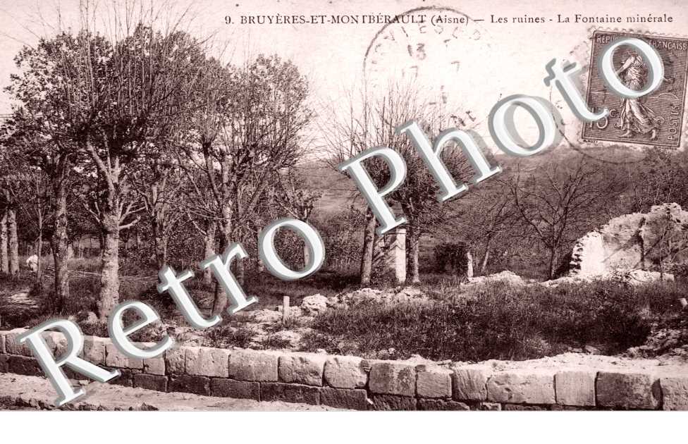 Les ruines - la fontaine minerale
