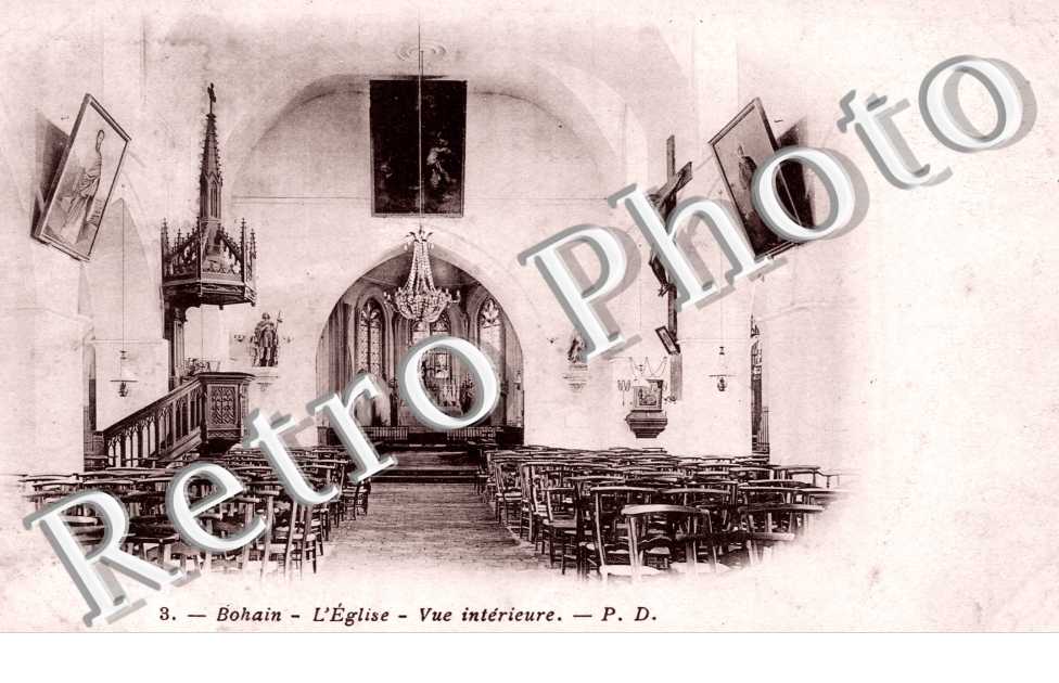 Interieur de l'eglise