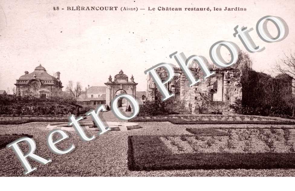 Le chateau restaure - les jardins