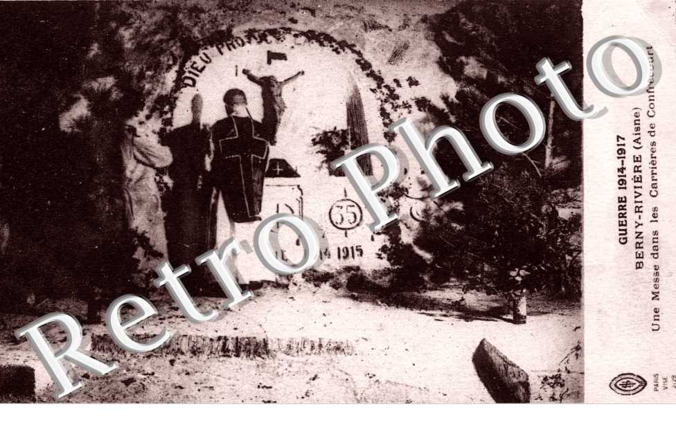 Guerre 1914-1917  Une messe dans les carrieres de Confrecourt