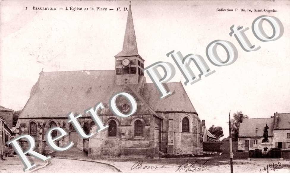L&#039;Eglise et la Place