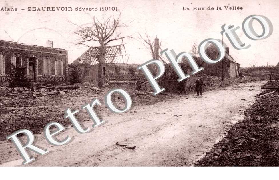 La Rue de la Vallee devastee