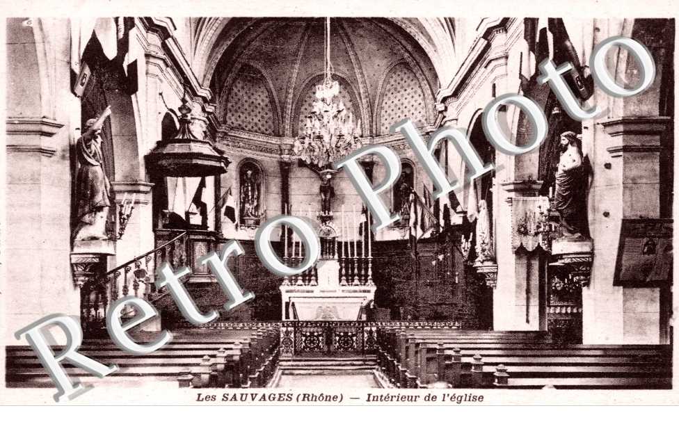Interieur de l'eglise