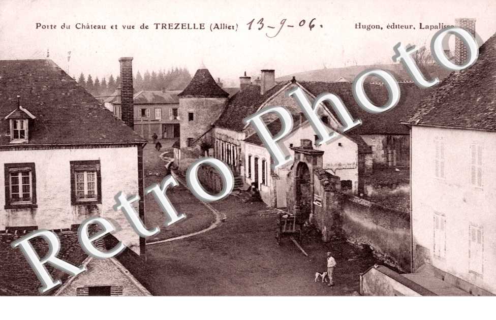 Porte du Chateau et Vue generale