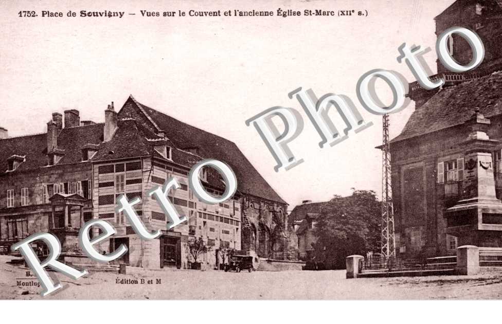 Place, Vues sur le Couvent et l&#039;Ancienne Eglise St Marc