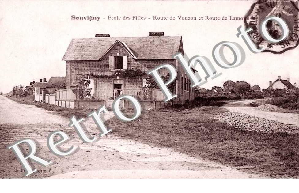 Ecole des filles Route de Vouzon et route de Lamoye