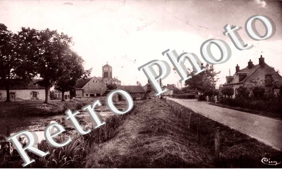 Place et Canal des Bonnins