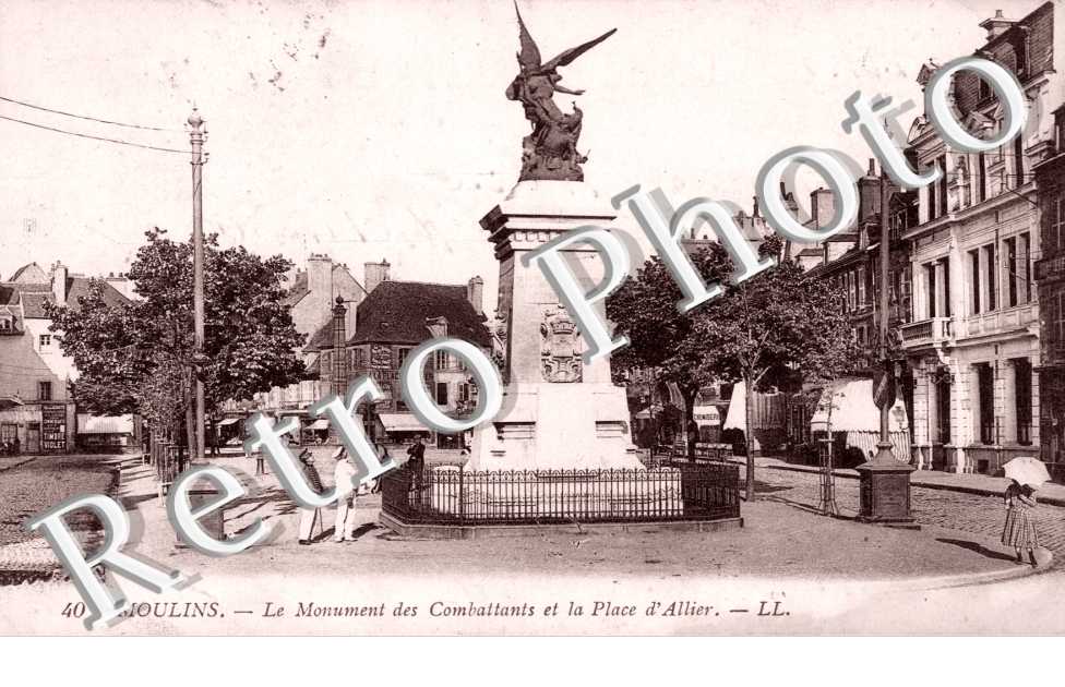 Monument des Combattants et Place d&#039;Allier