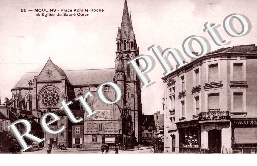 Place Achille Roche et Eglise du Sacre Coeur