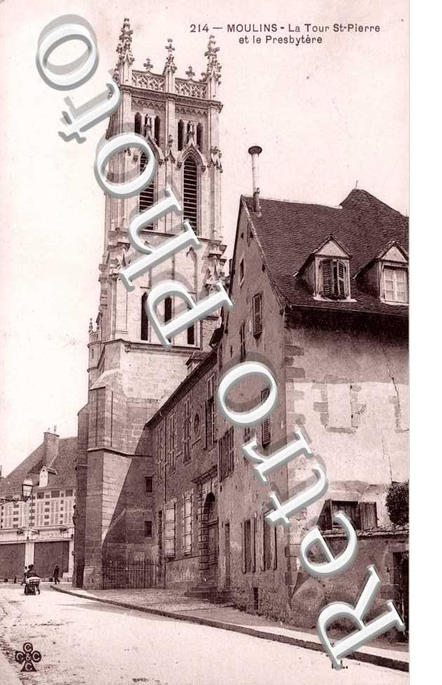 Tour St Pierre et le Presbytere