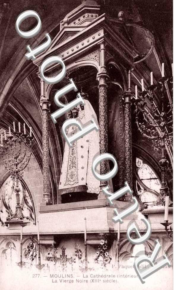 Interieur de la Cathedrale, la Vierge Noire