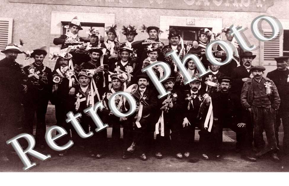 ( une fanfare recompensee )