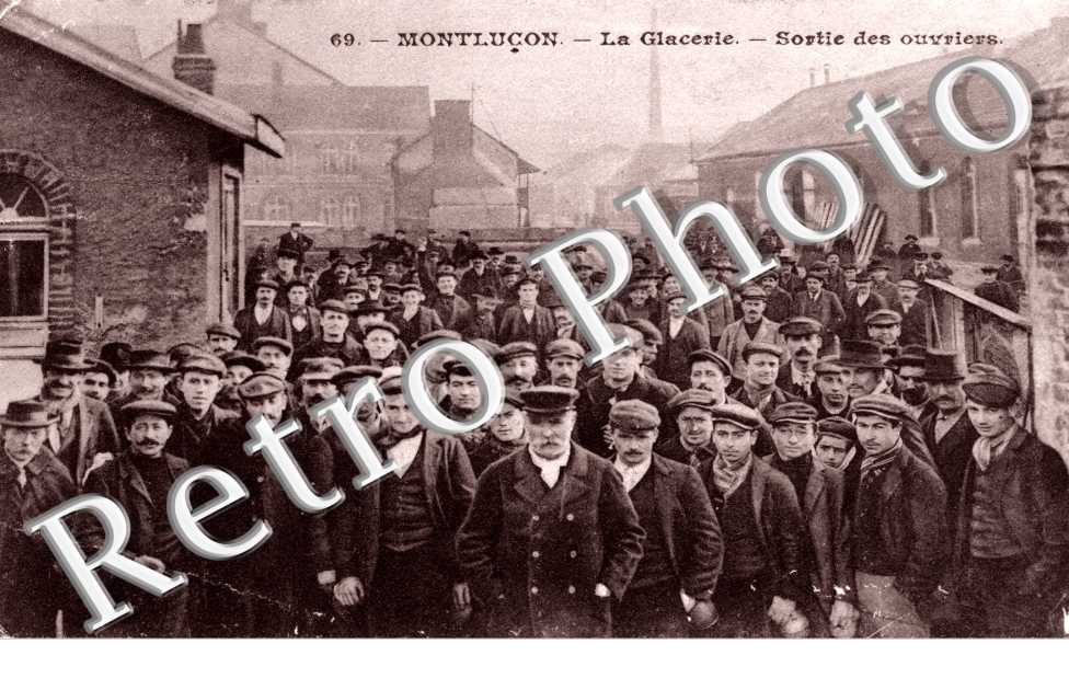 La Glacerie, Sortie des ouvriers