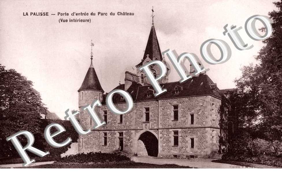 Porte d'entree du parc du Chateau