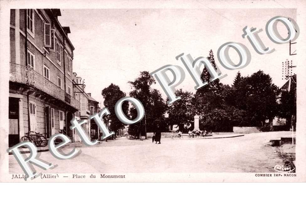 Place du Monument