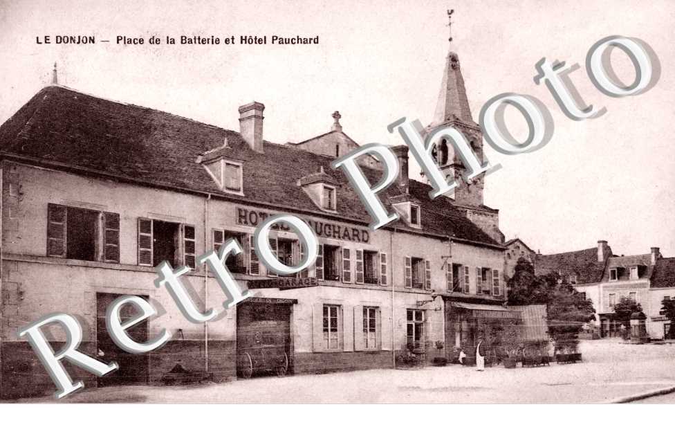 Place de la Batterie et Hotel Pauchard