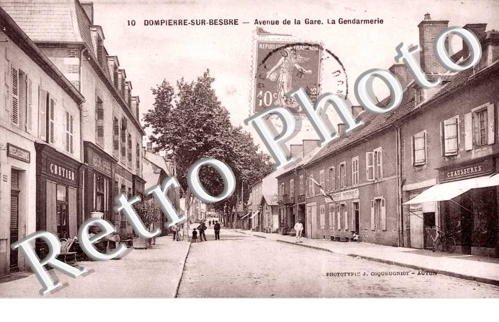 avenue de la gare La gendarmerie