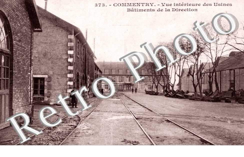 vue interieure des usines- batiments de la direction