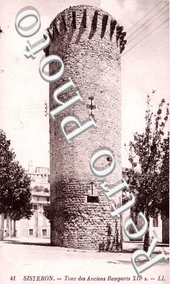 tour des anciens remparts