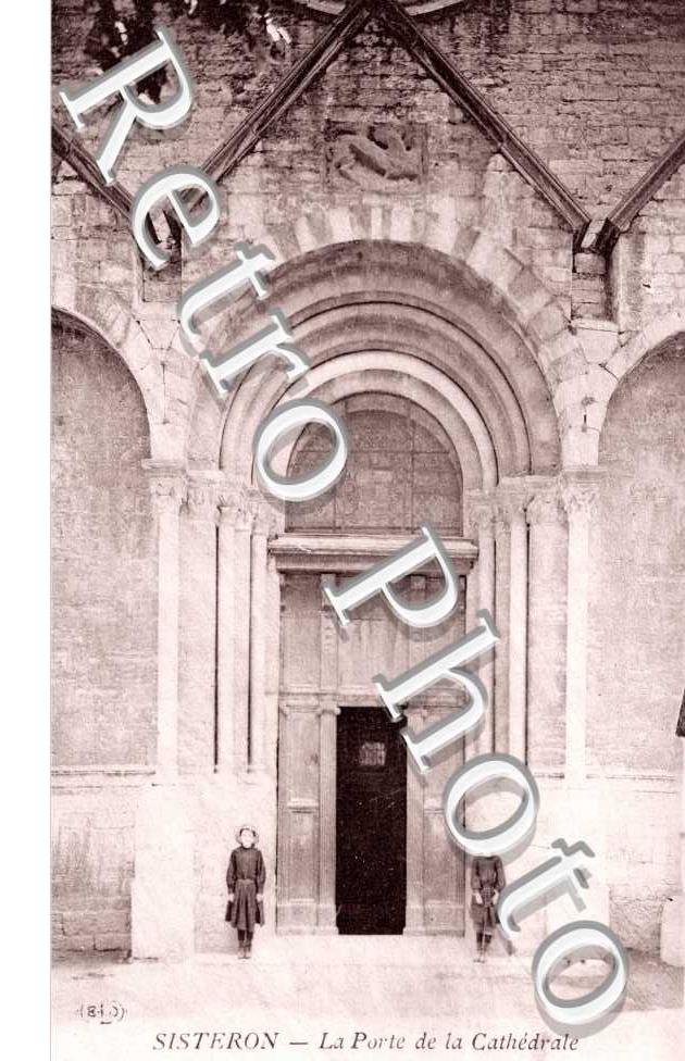 La porte de la Cathedrale