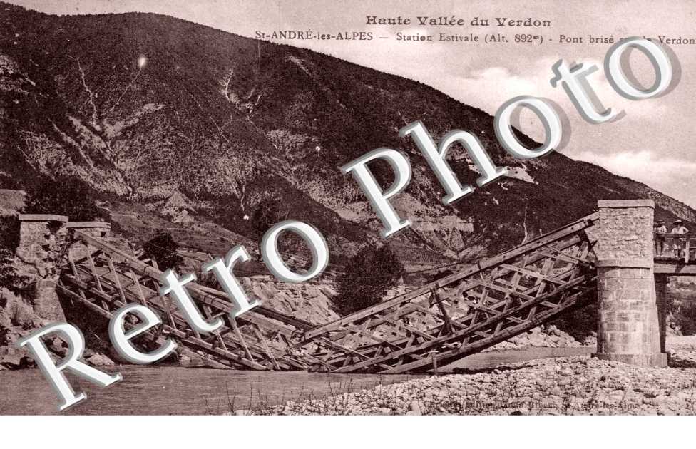 station estivale - Pont brise sur le Verdon