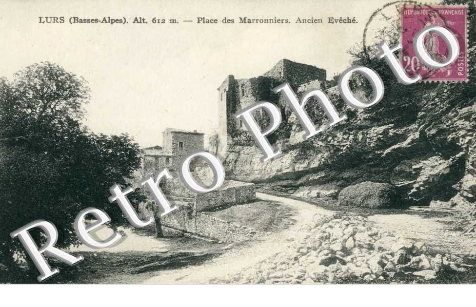 Place des marronniers - ancien eveche