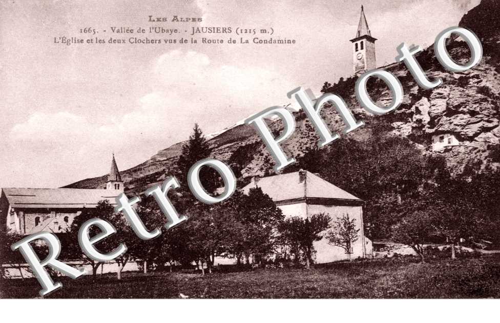 L'eglise et les deux clochers