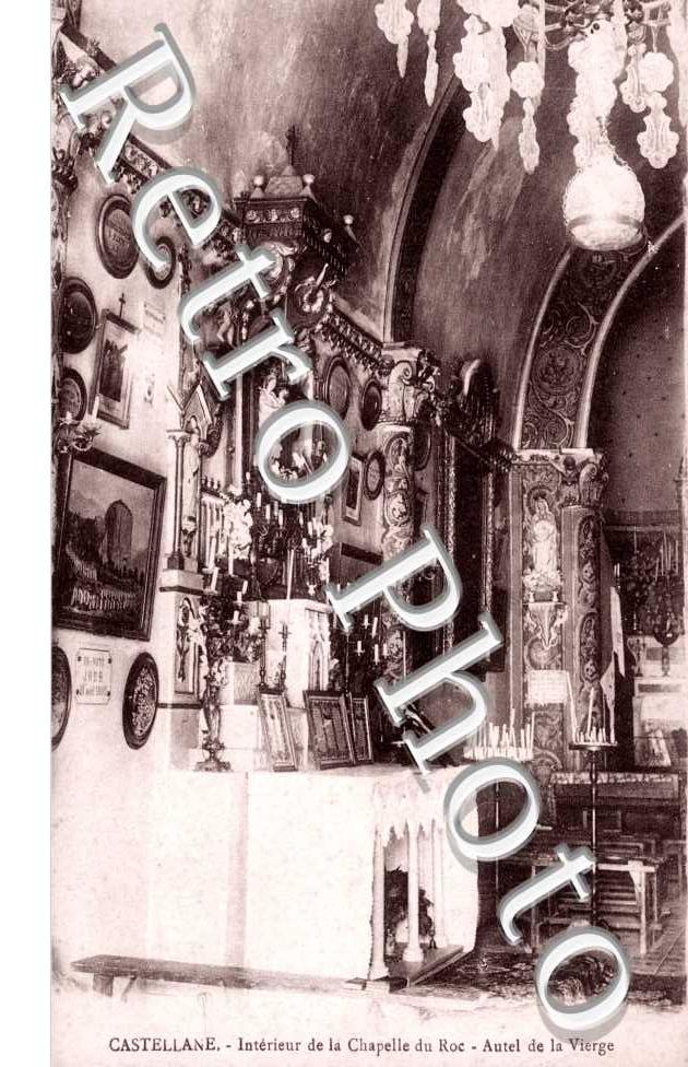 Interieur de la chapelle du Roc - Autel de la Vierge