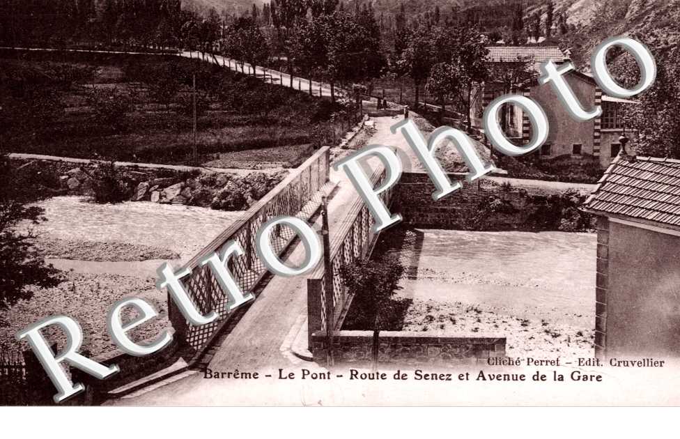 Le pont - route de Senez et avenue de la gare